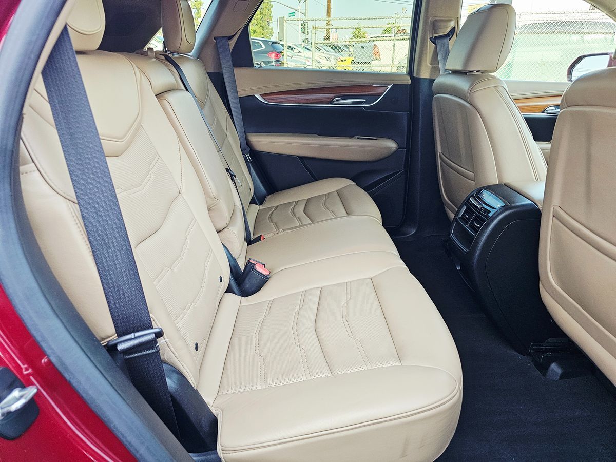 2017 Cadillac XT5 Platinum - Photo 13