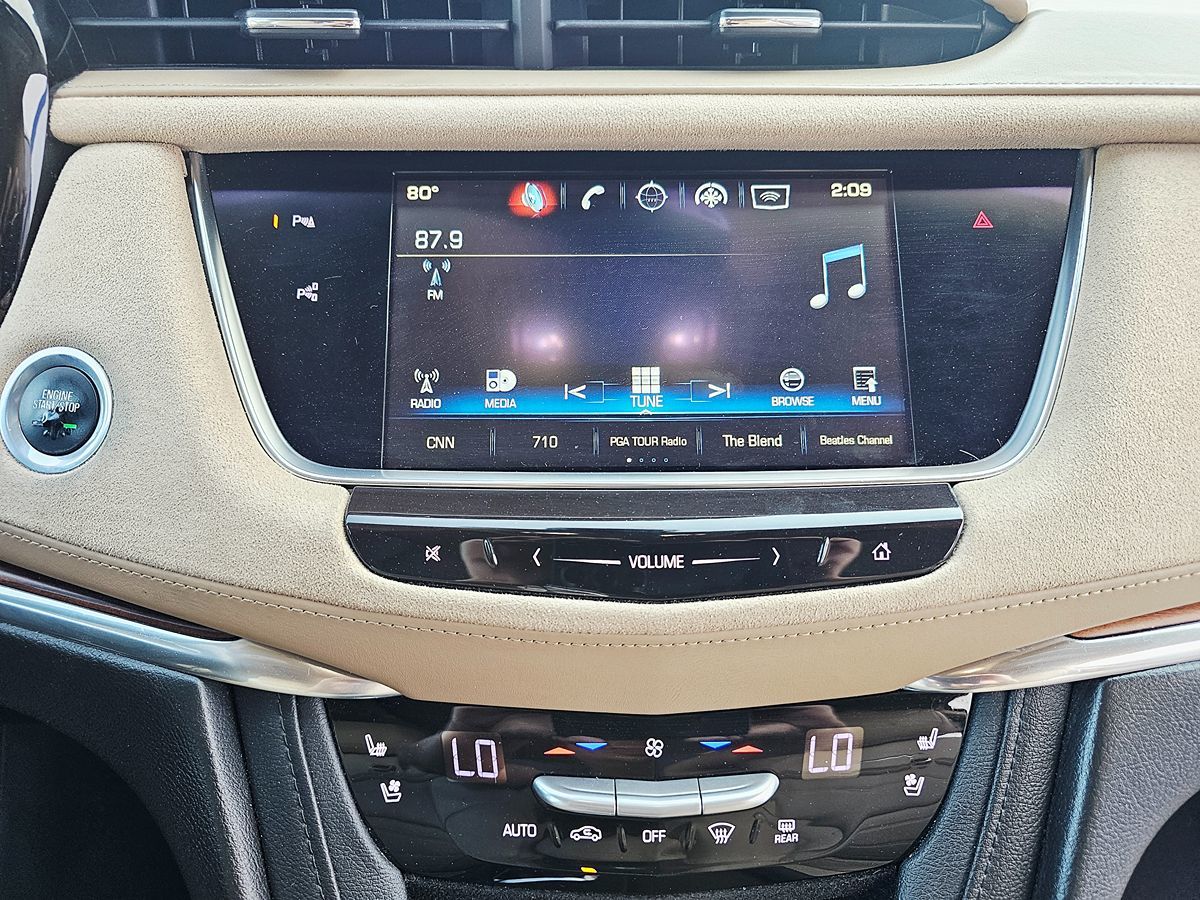 2017 Cadillac XT5 Platinum - Photo 16