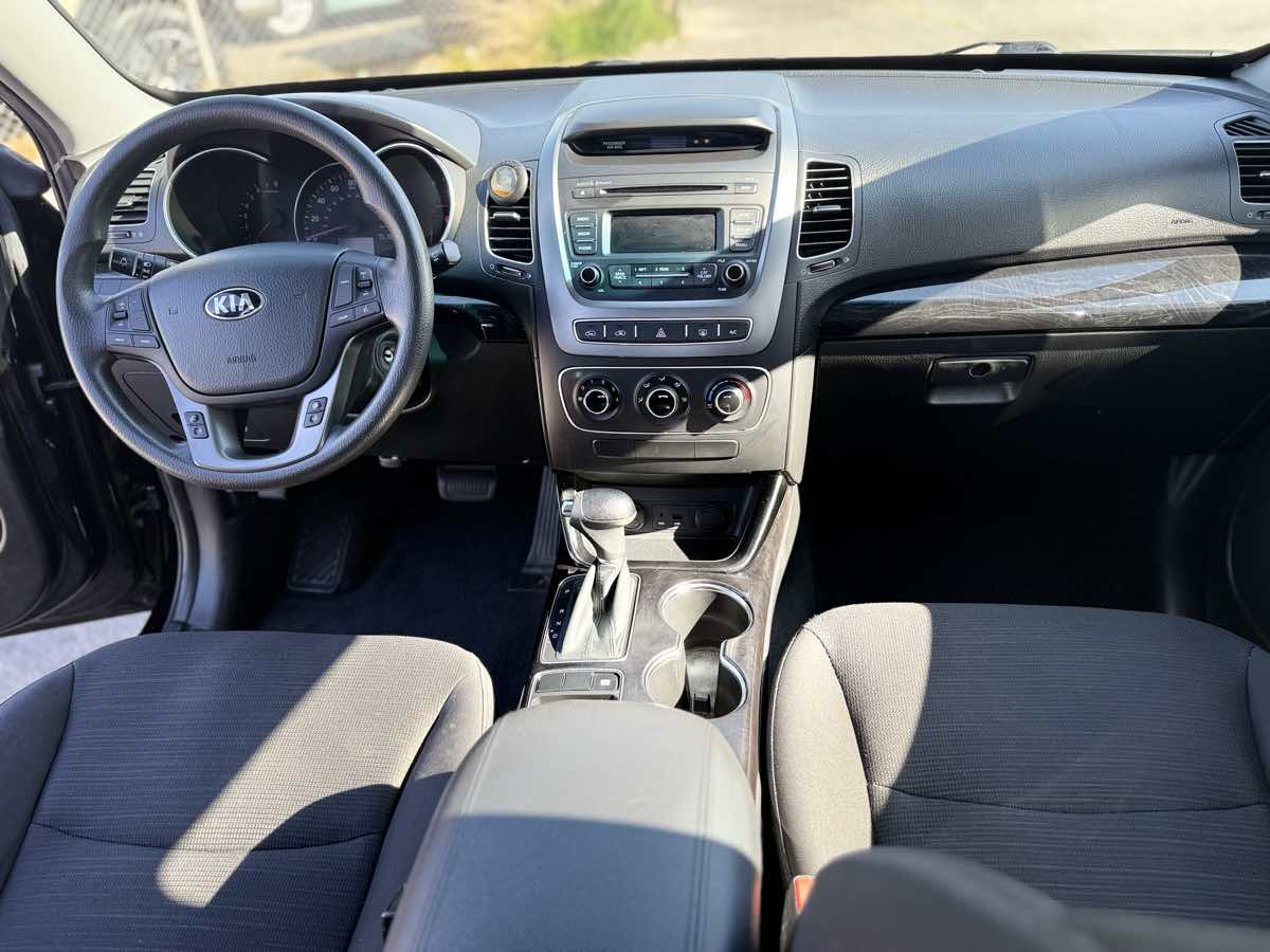 2015 Kia Sorento LX - Photo 9
