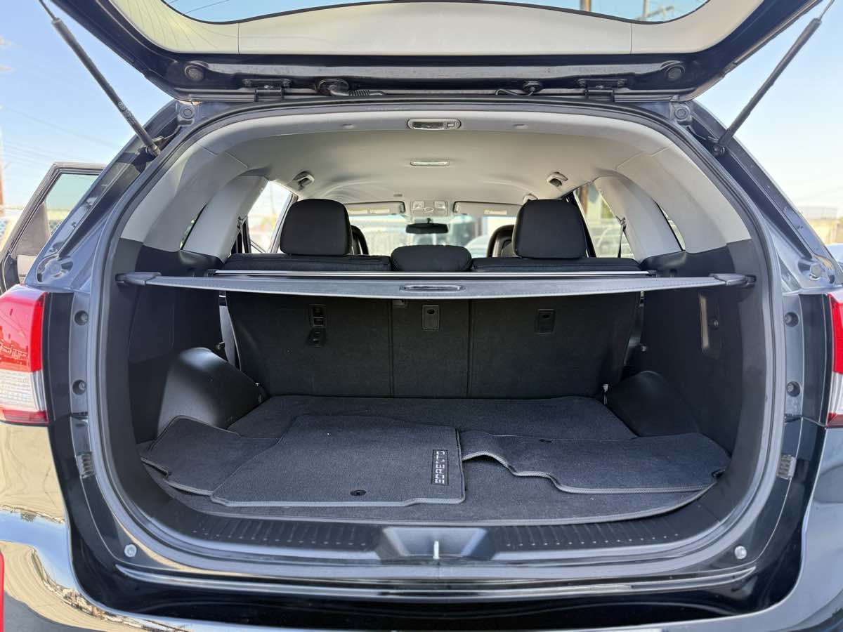 2015 Kia Sorento LX - Photo 10