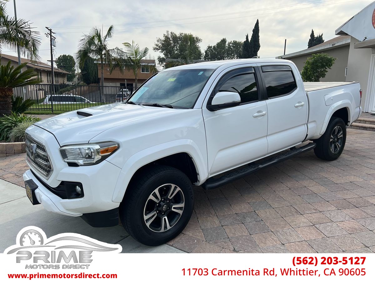 2017 Toyota Tacoma SR5 Double Cab 4x2 V6 Auto LB's photo