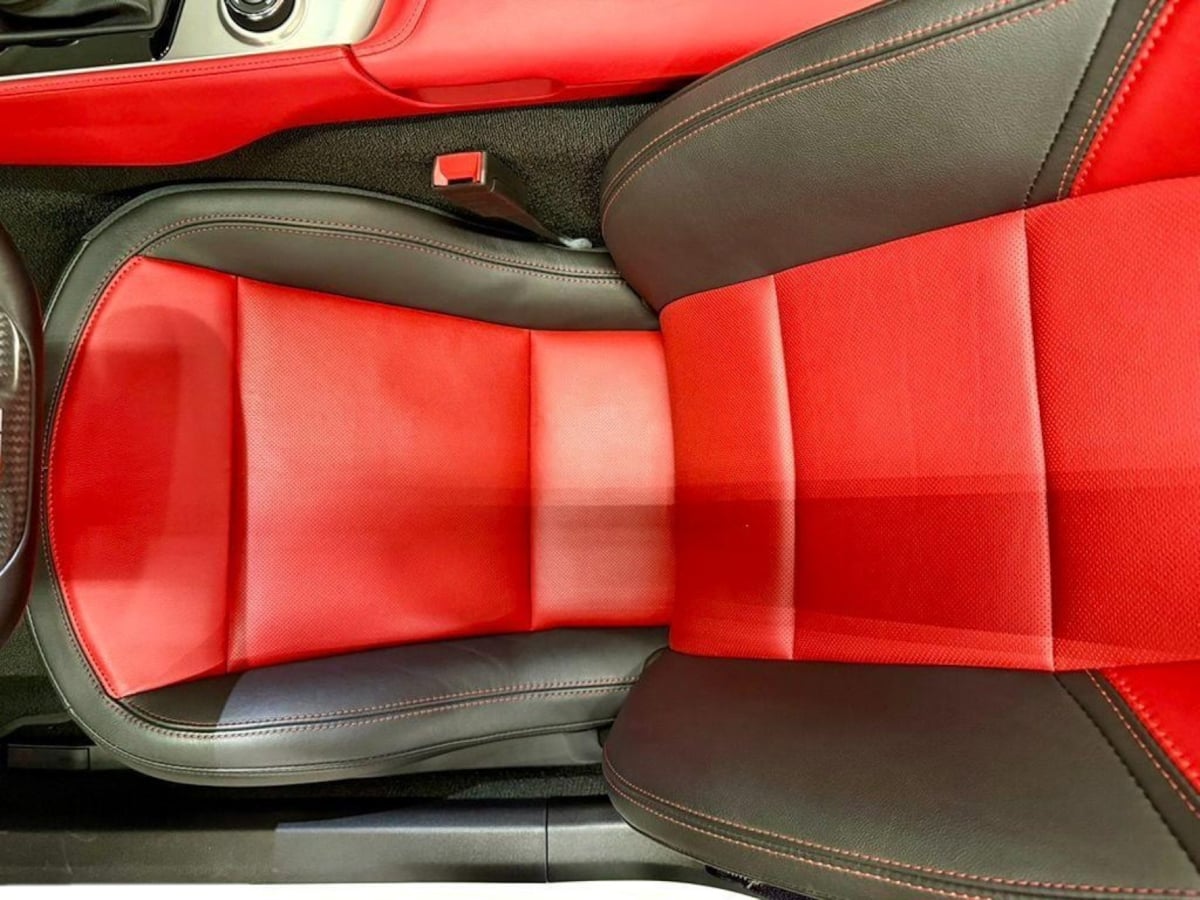 2016 Chevrolet Corvette 2LZ - Photo 10