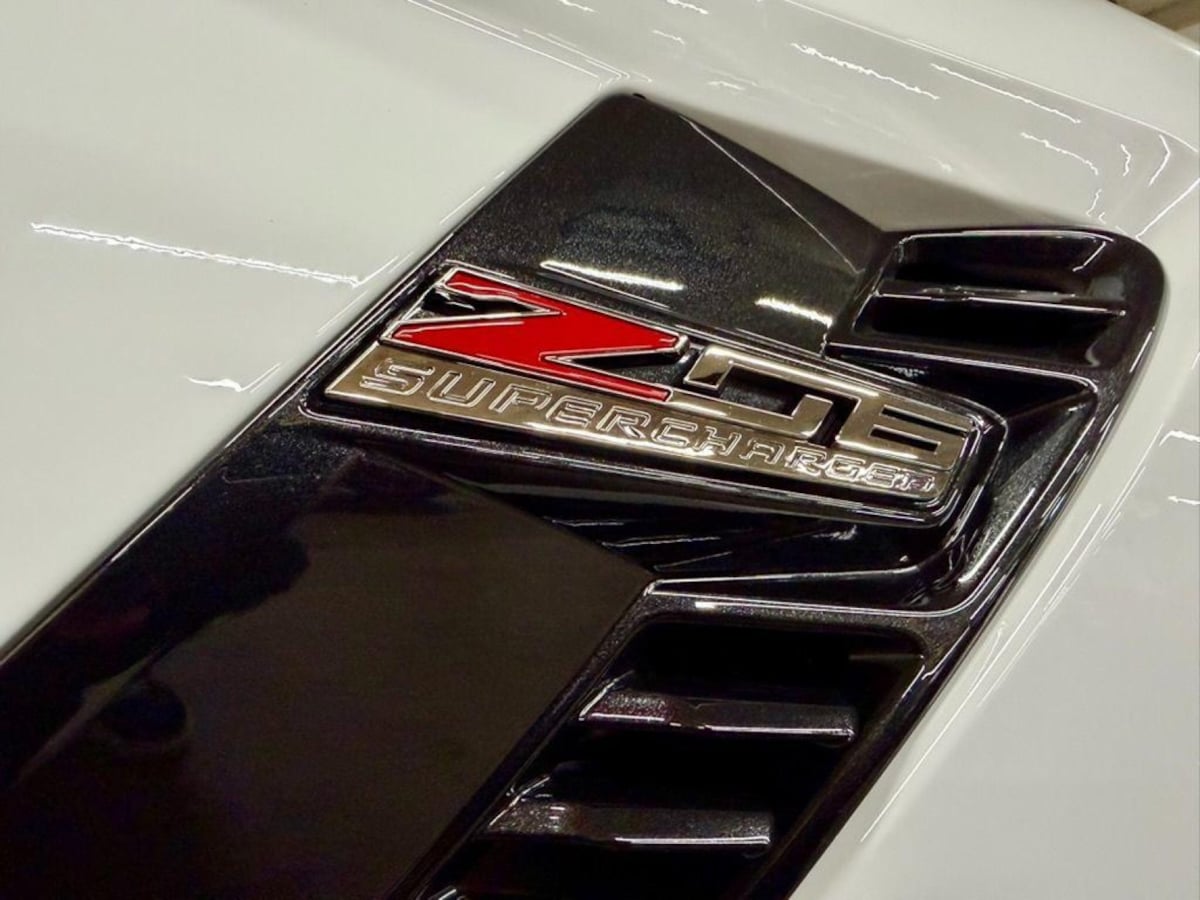 2016 Chevrolet Corvette 2LZ - Photo 24