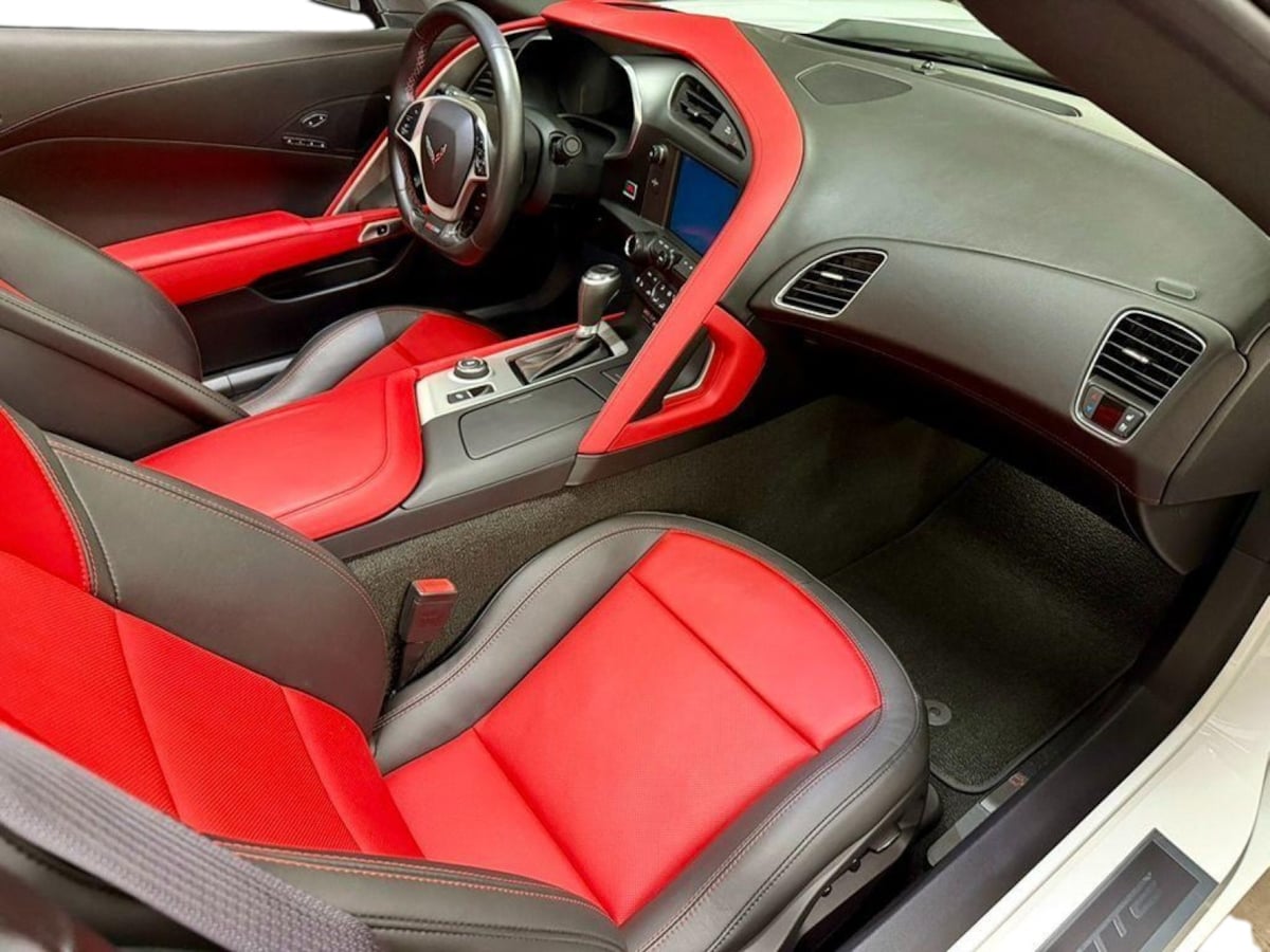 2016 Chevrolet Corvette 2LZ - Photo 14