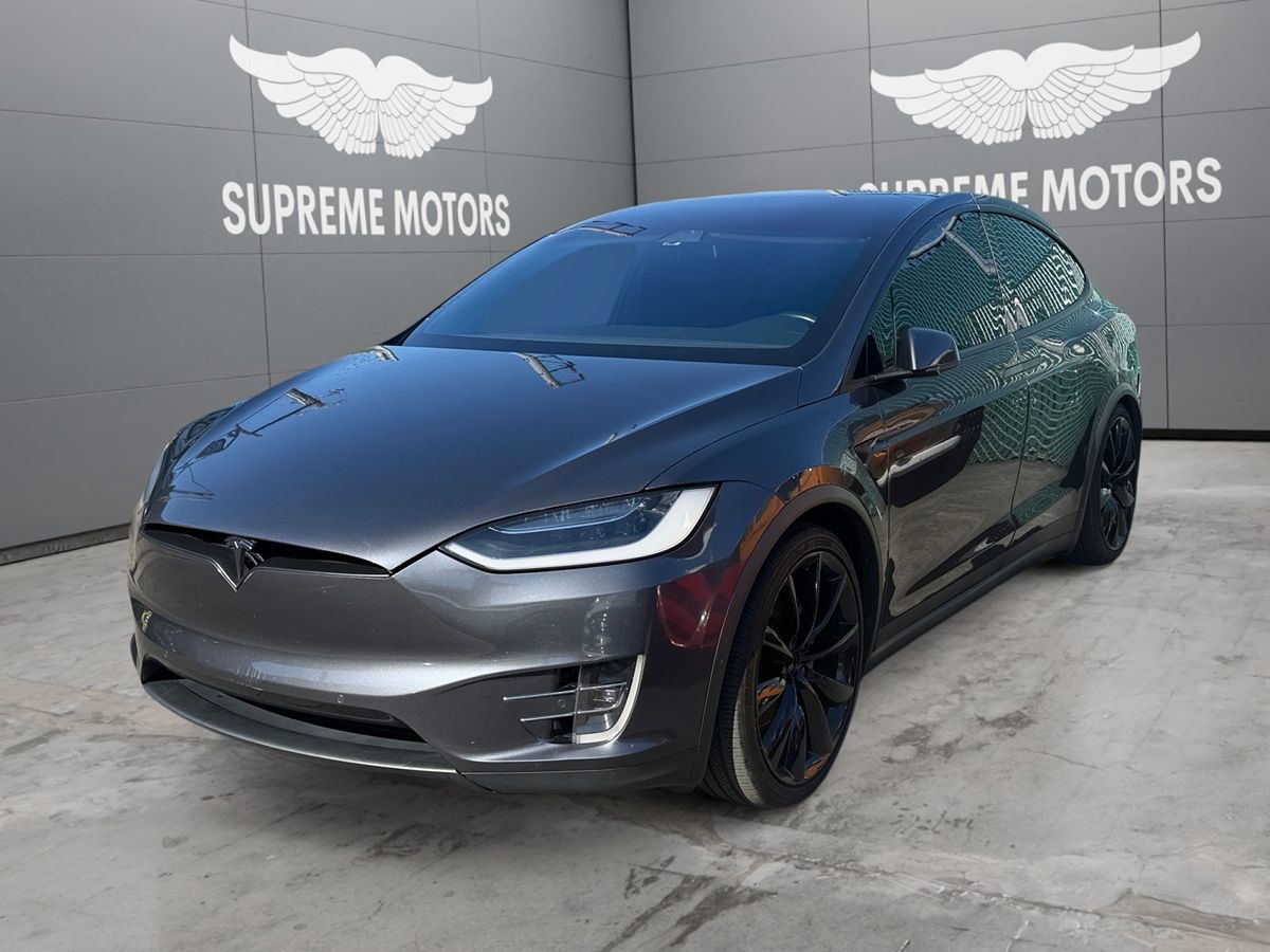 Tesla Model X photo 4
