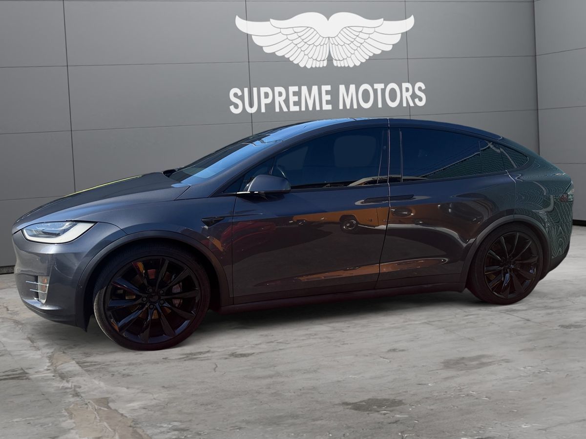 Tesla Model X photo 5