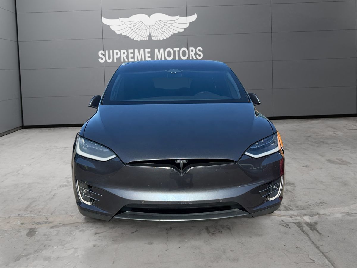 Tesla Model X photo 10