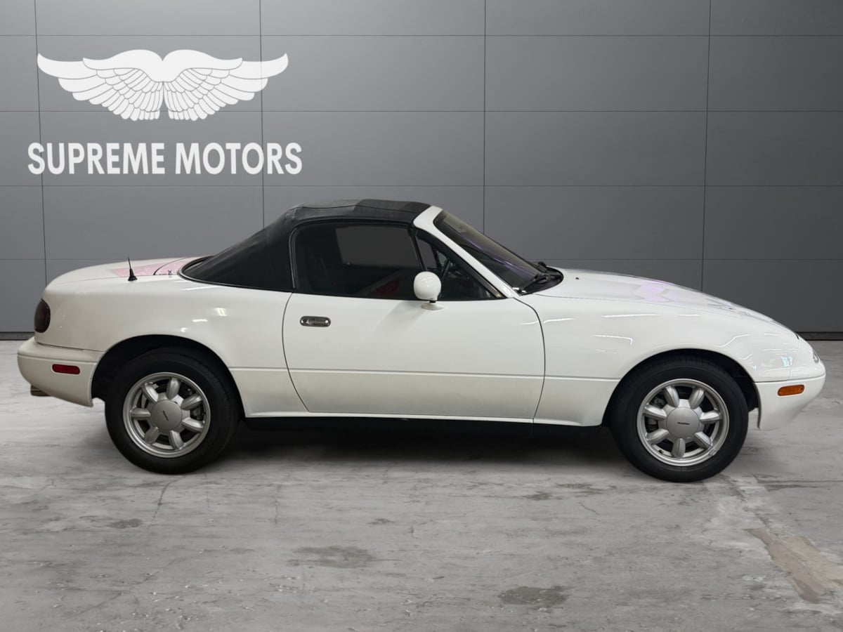 Photo 6 of this Mazda MX-5 Miata