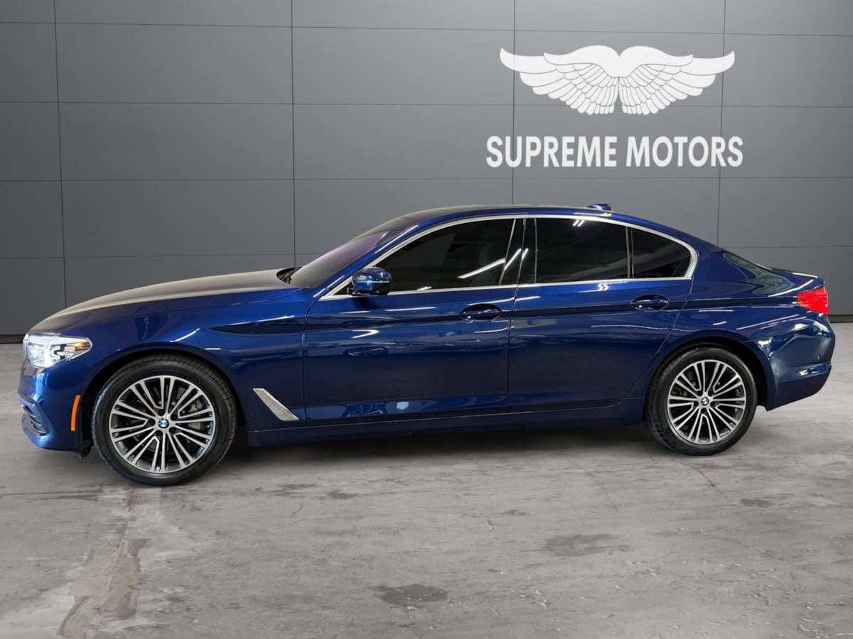 BMW 5 Series photo 2