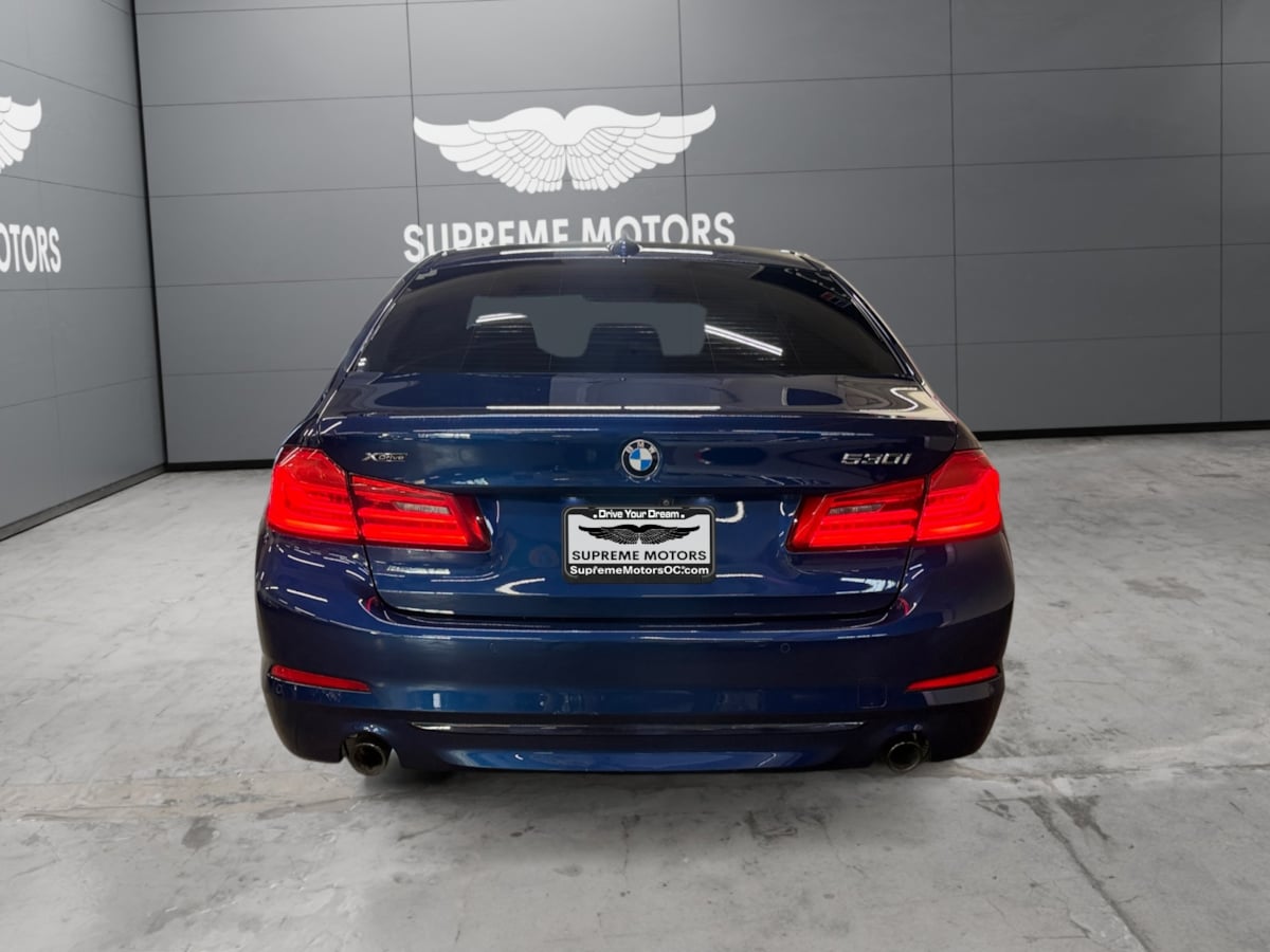 BMW 5 Series photo 4