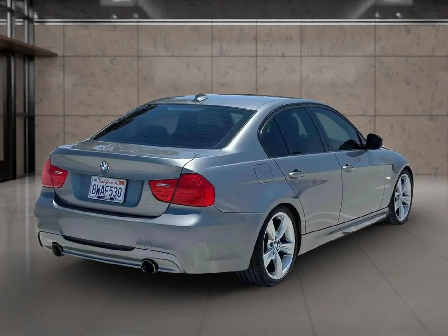2011 BMW 3 Series 335i - Photo 6