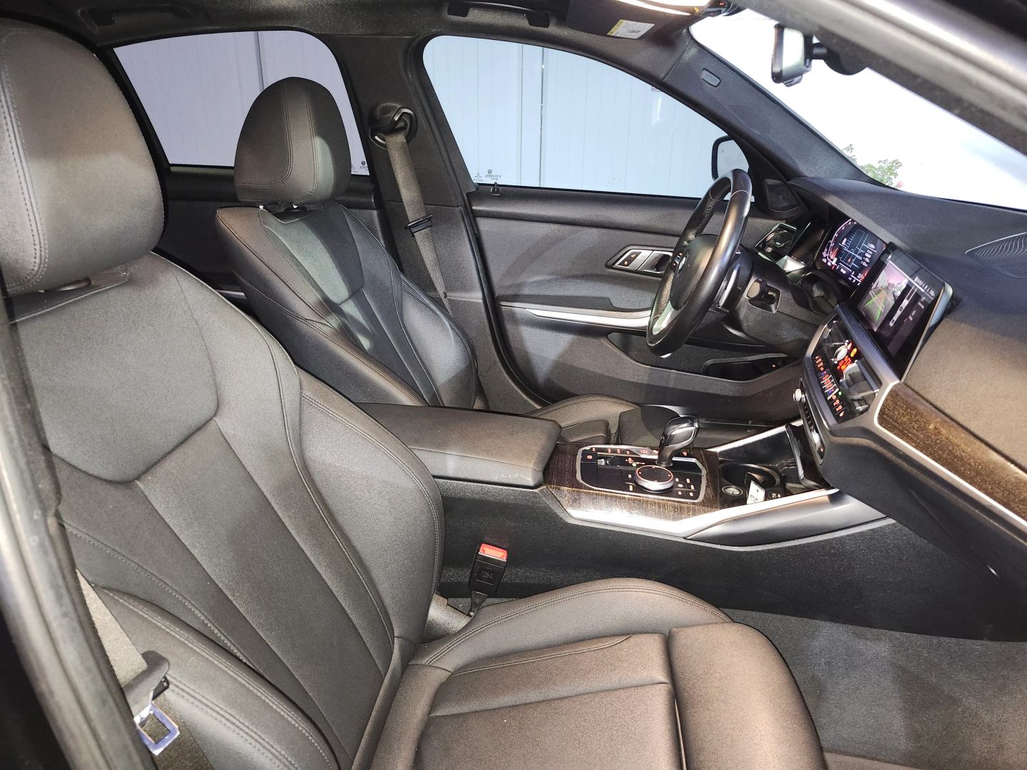 2021 BMW 3 Series 330i - Photo 11