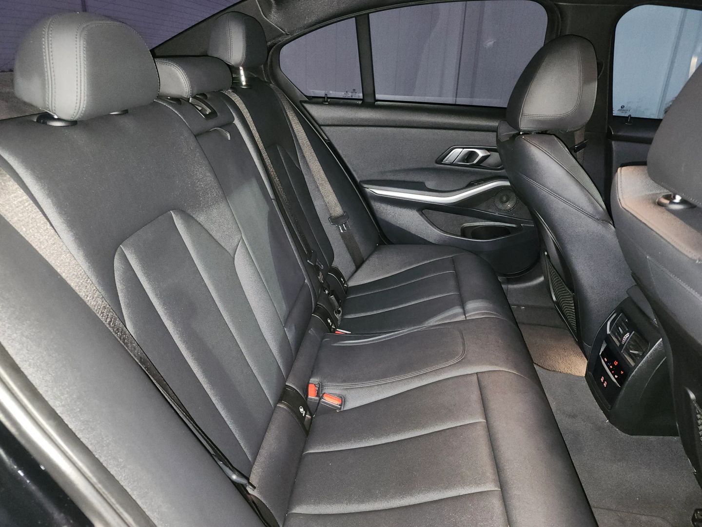 2021 BMW 3 Series 330i - Photo 12