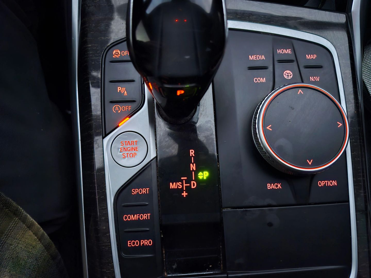 2021 BMW 3 Series 330i - Photo 14