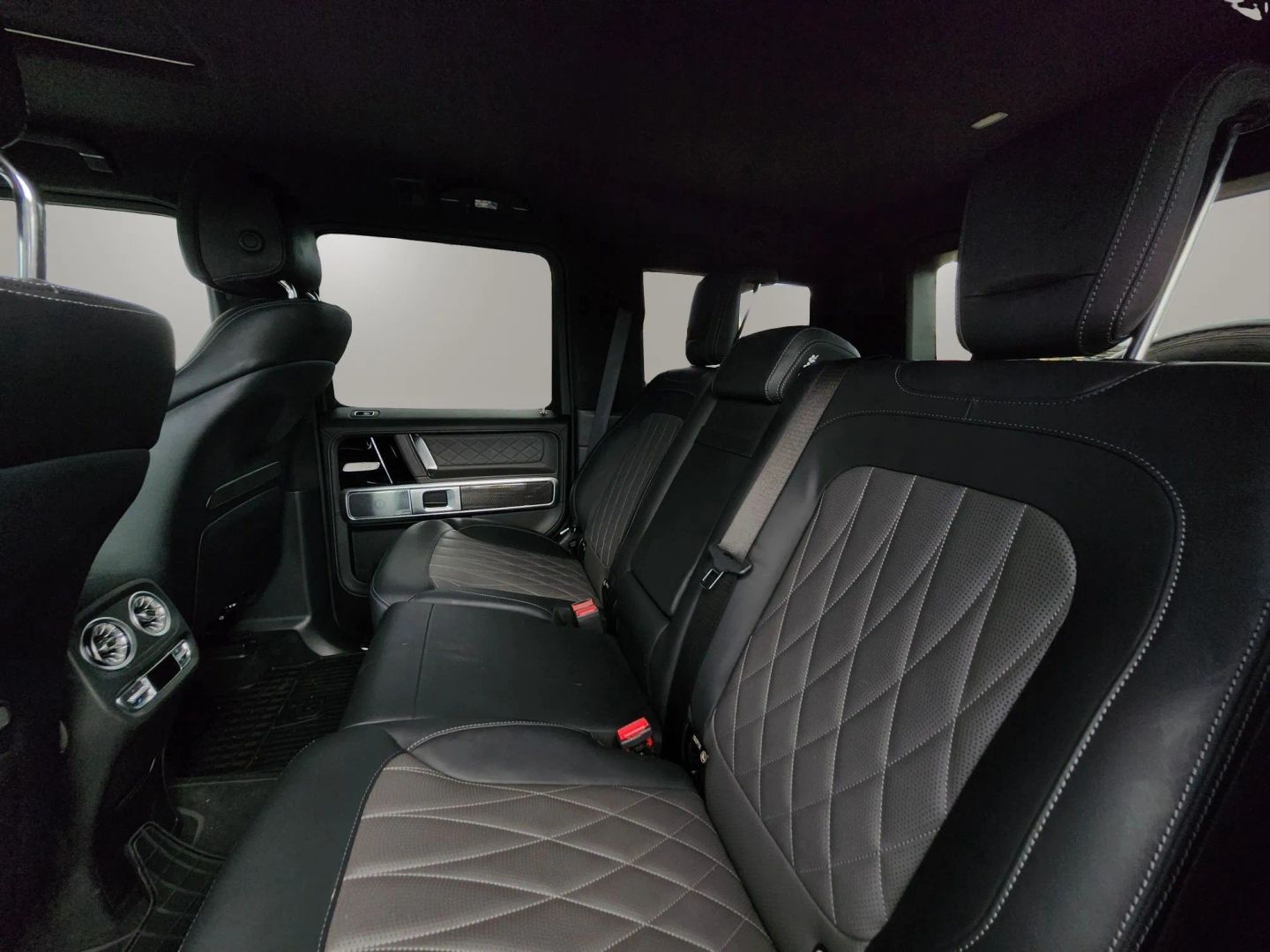 Mercedes-Benz AMG G 63 photo 55