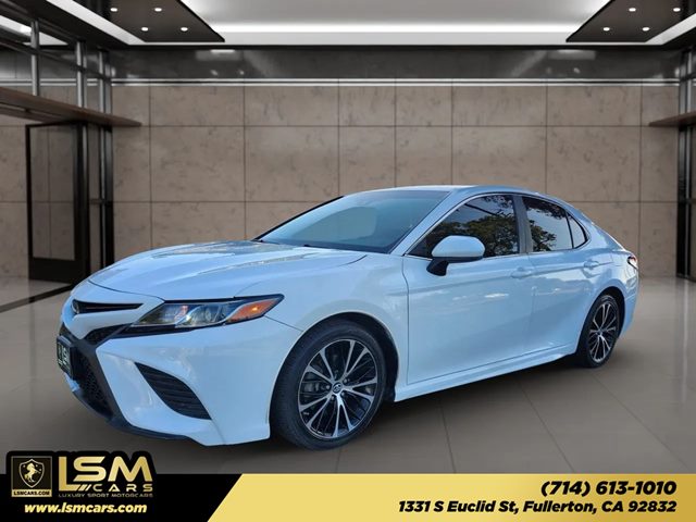 2018 Toyota Camry Hybrid SE FWD