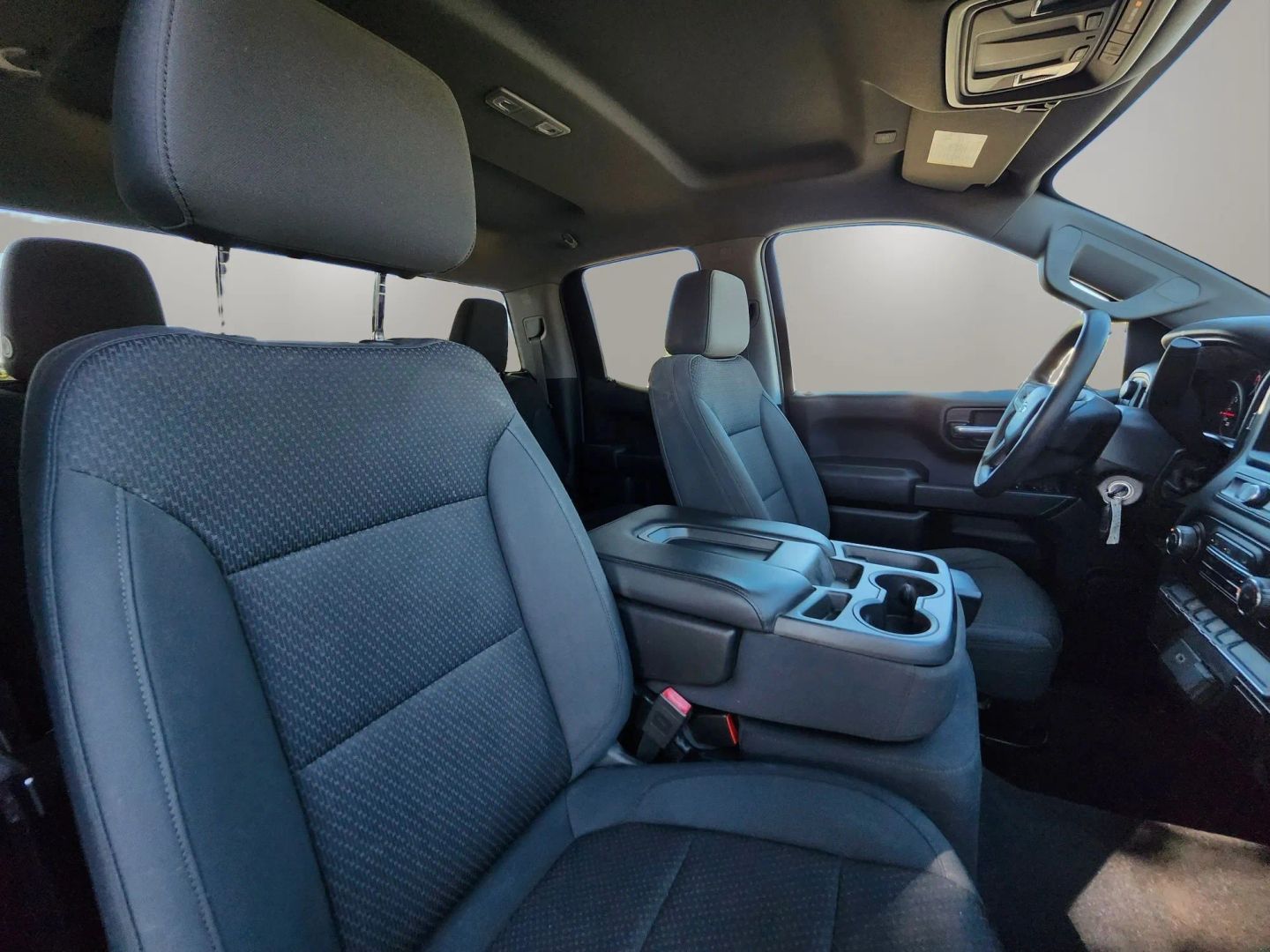 Photo 15 of this Chevrolet Silverado 1500