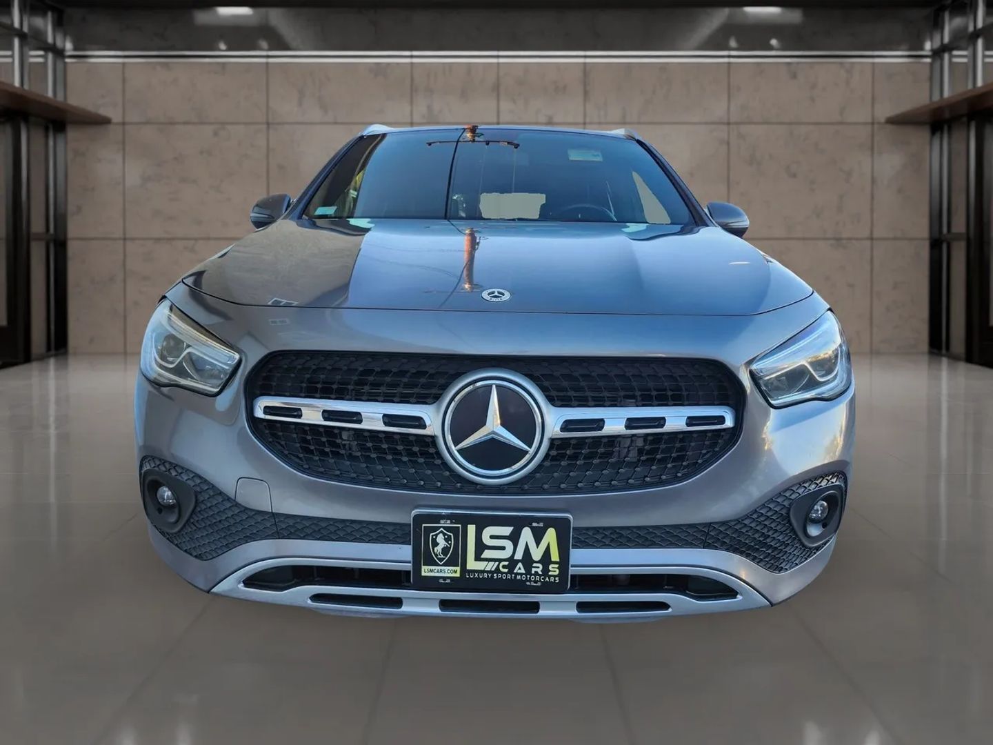 Mercedes-Benz GLA 250 photo 2