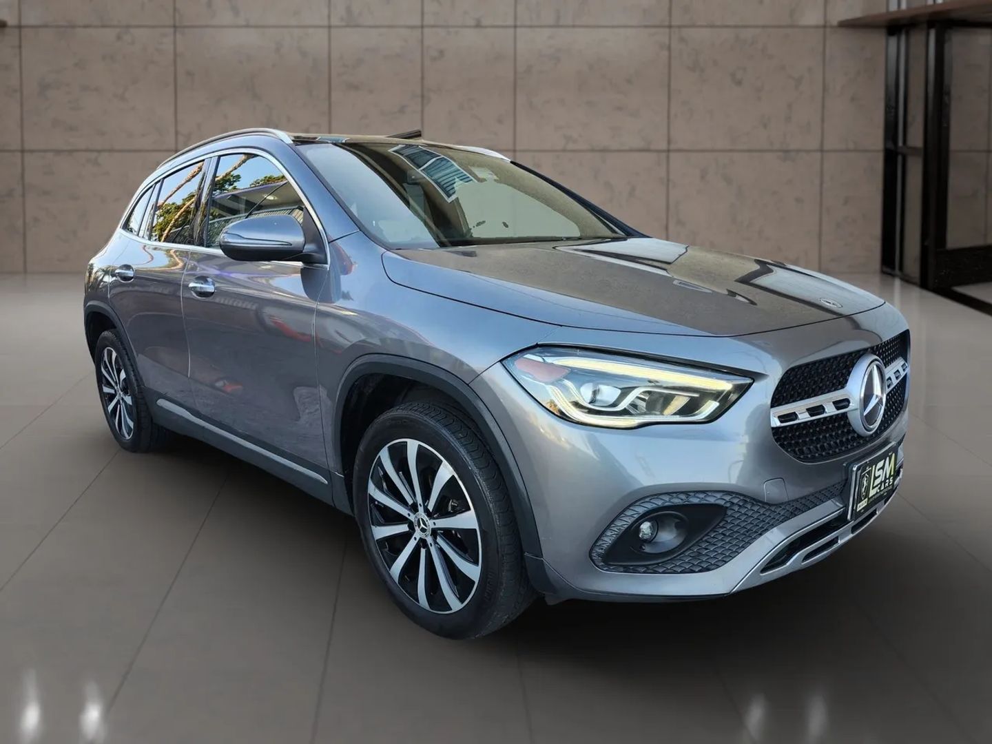 Mercedes-Benz GLA 250 photo 3