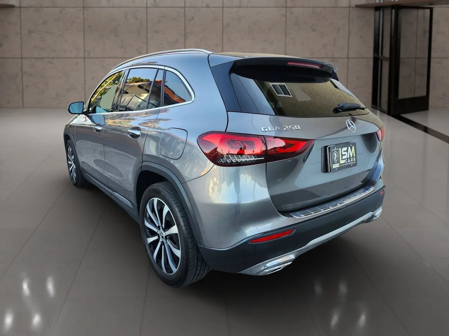 Mercedes-Benz GLA 250 photo 8