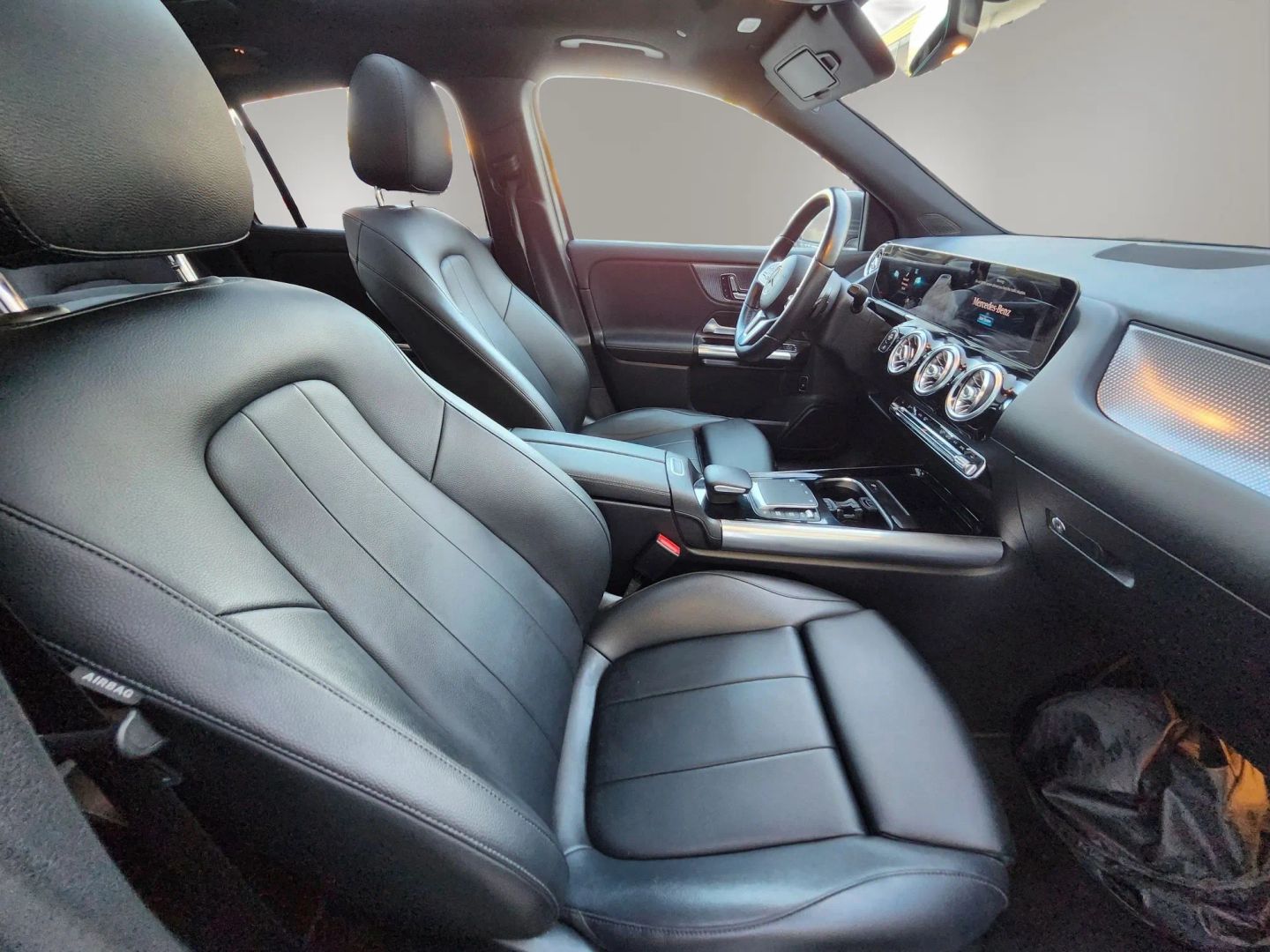 Mercedes-Benz GLA 250 photo 13