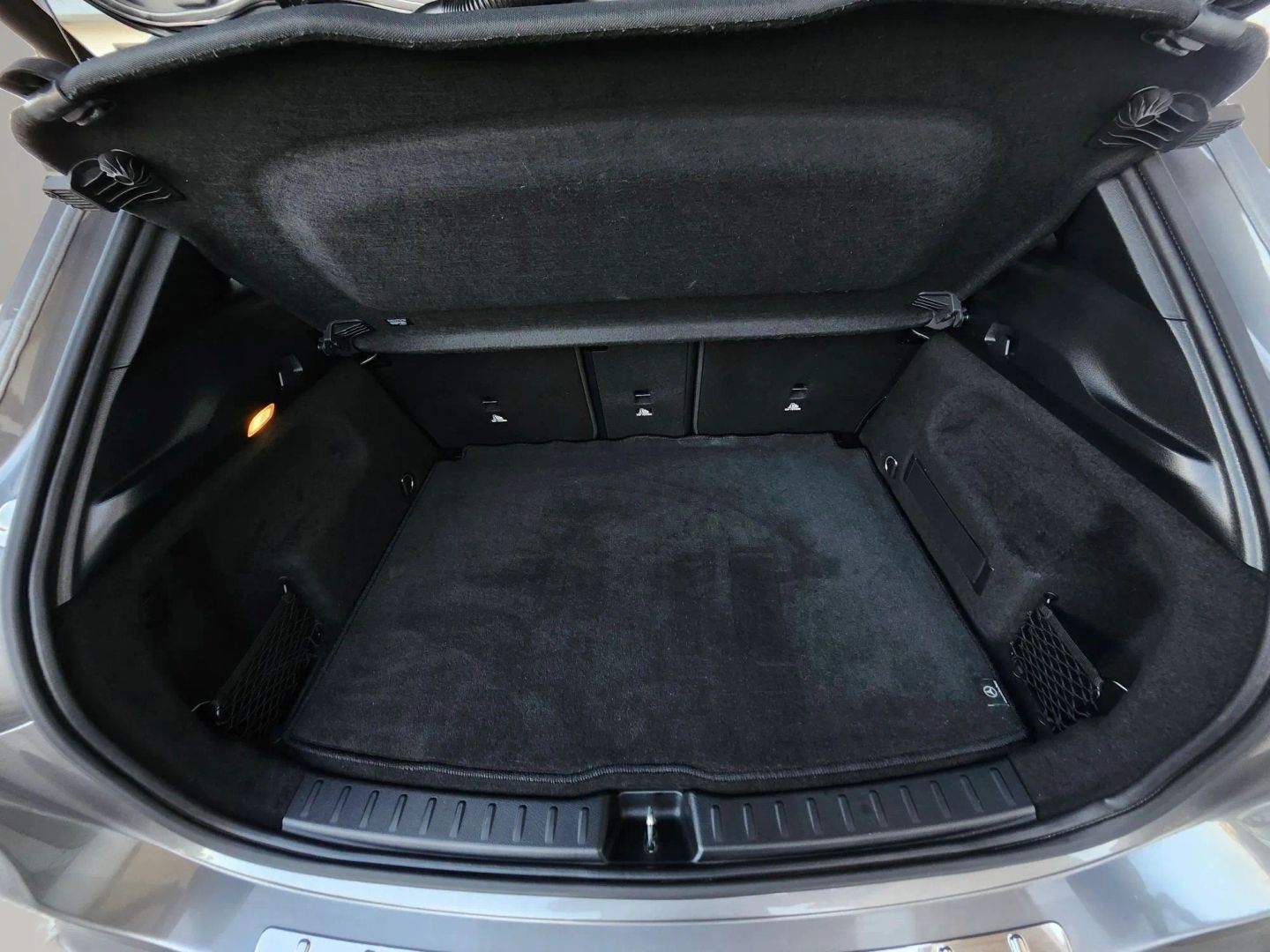 Mercedes-Benz GLA 250 photo 17