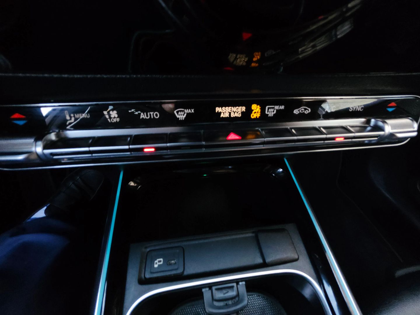 Mercedes-Benz GLA 250 photo 23