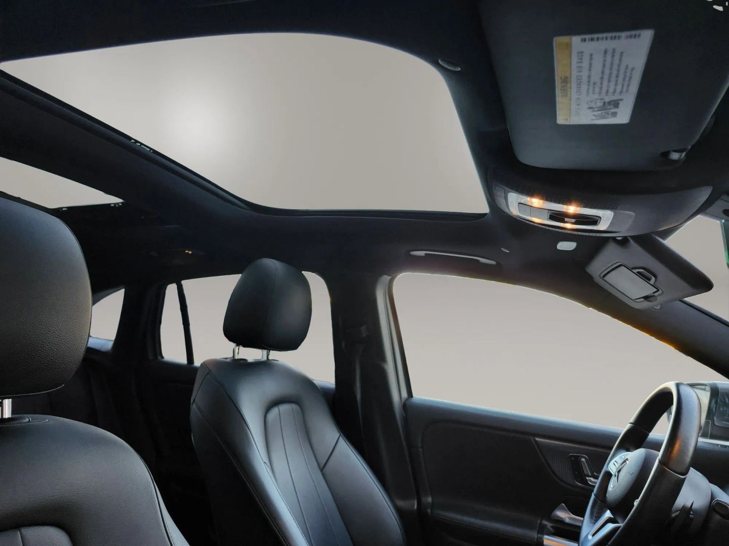 Mercedes-Benz GLA 250 photo 31