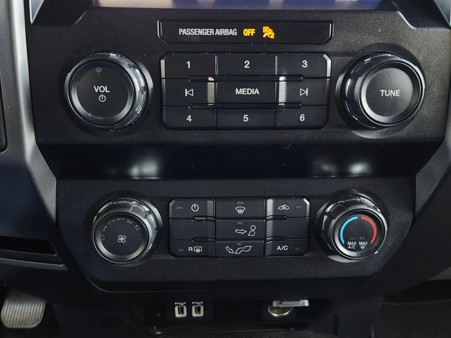 Ford F-150 photo 23