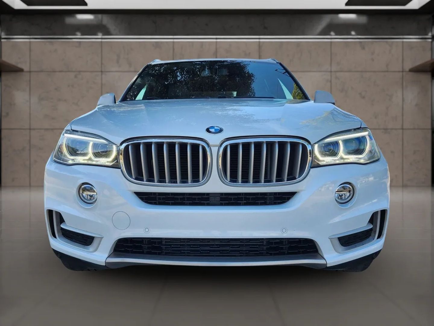 BMW X5 photo 2