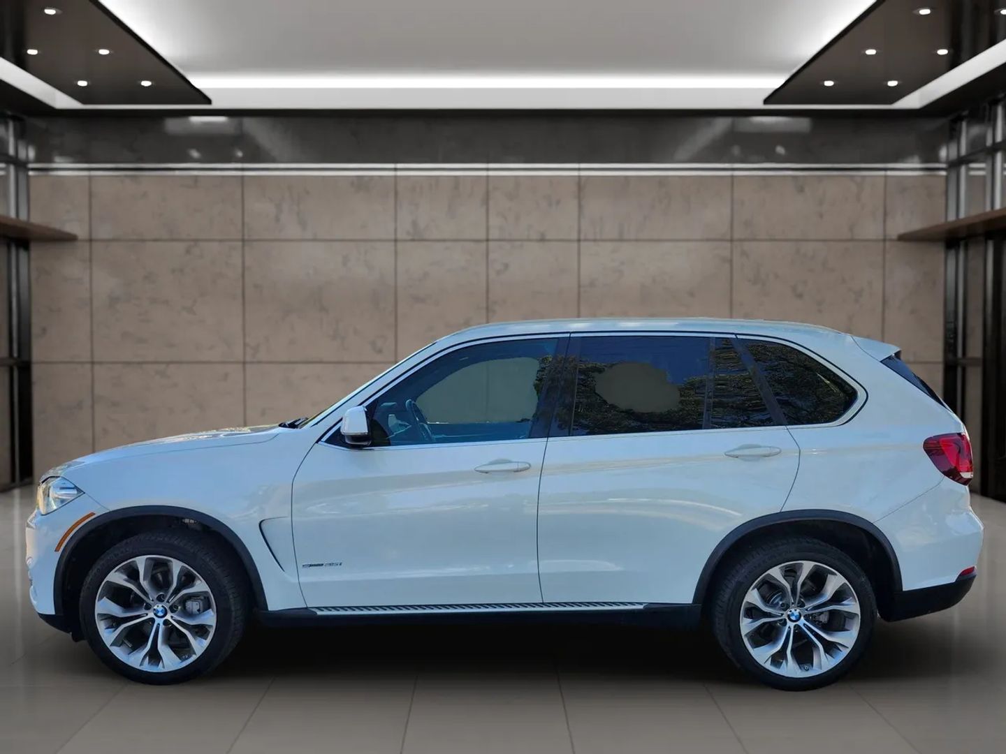 BMW X5 photo 5