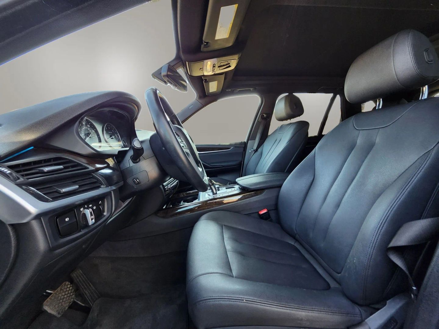 BMW X5 photo 11