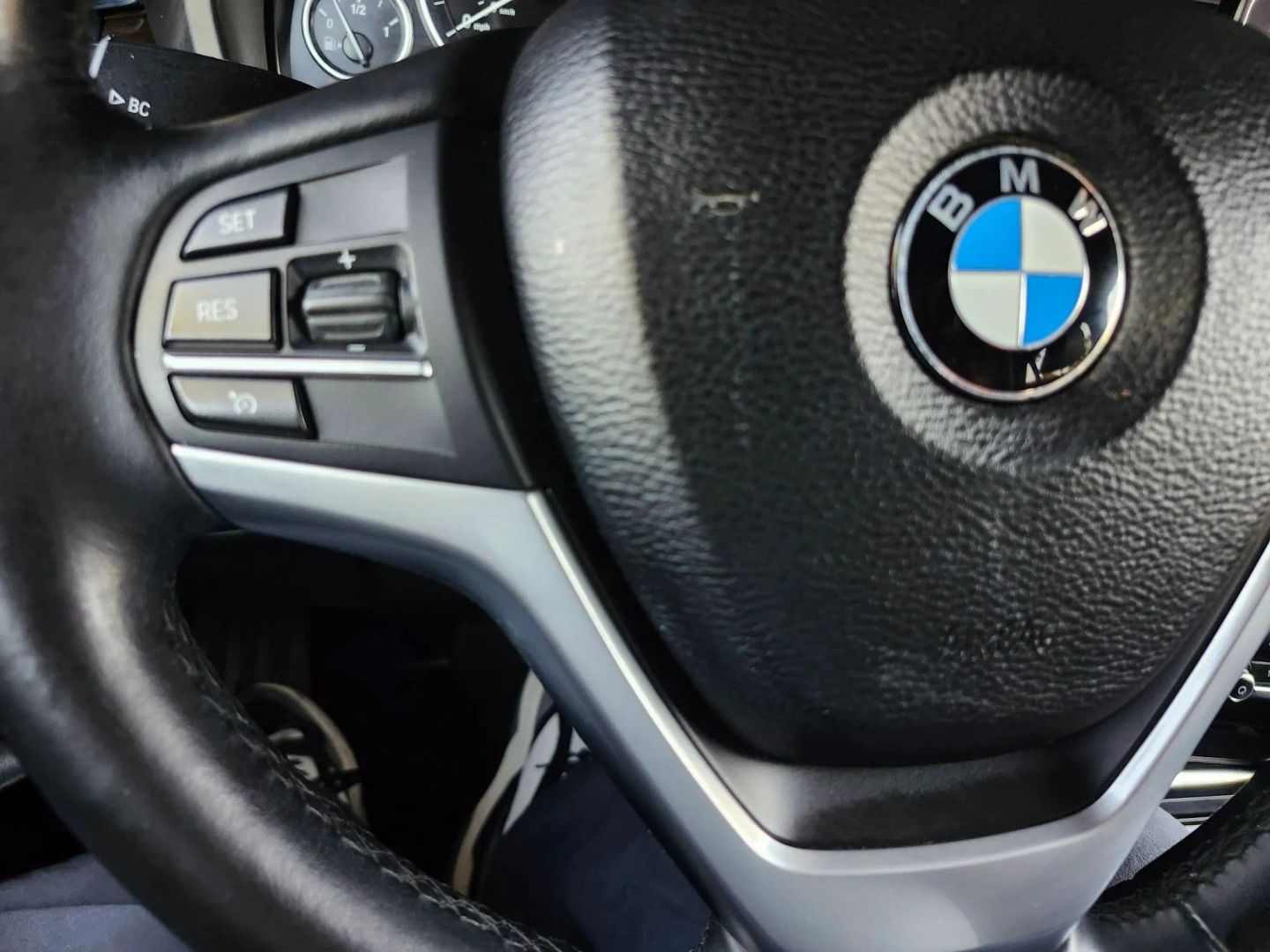 BMW X5 photo 22