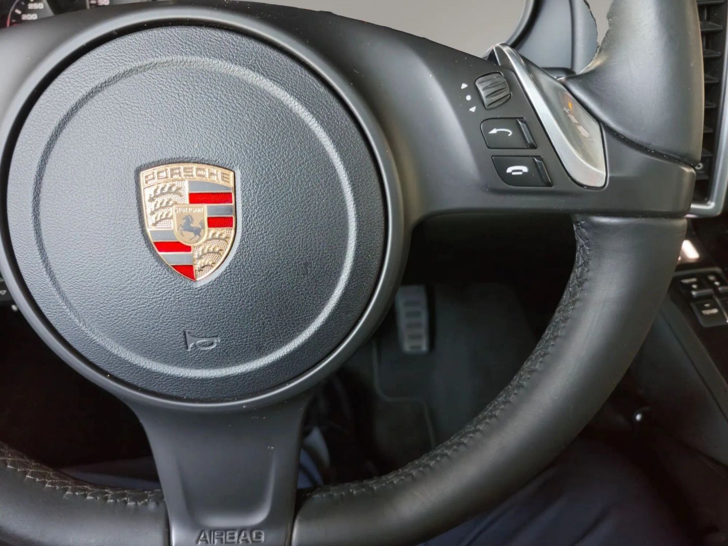 Porsche Cayenne photo 12