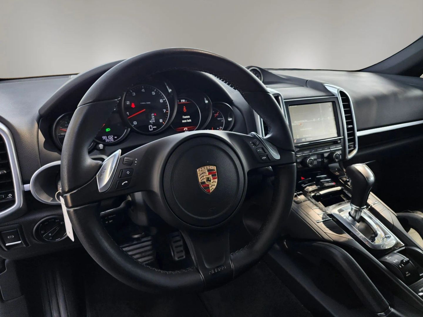 Porsche Cayenne photo 14
