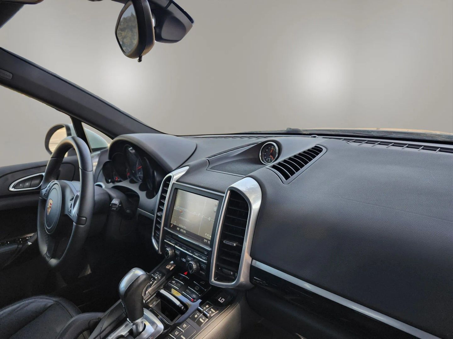 Porsche Cayenne photo 17