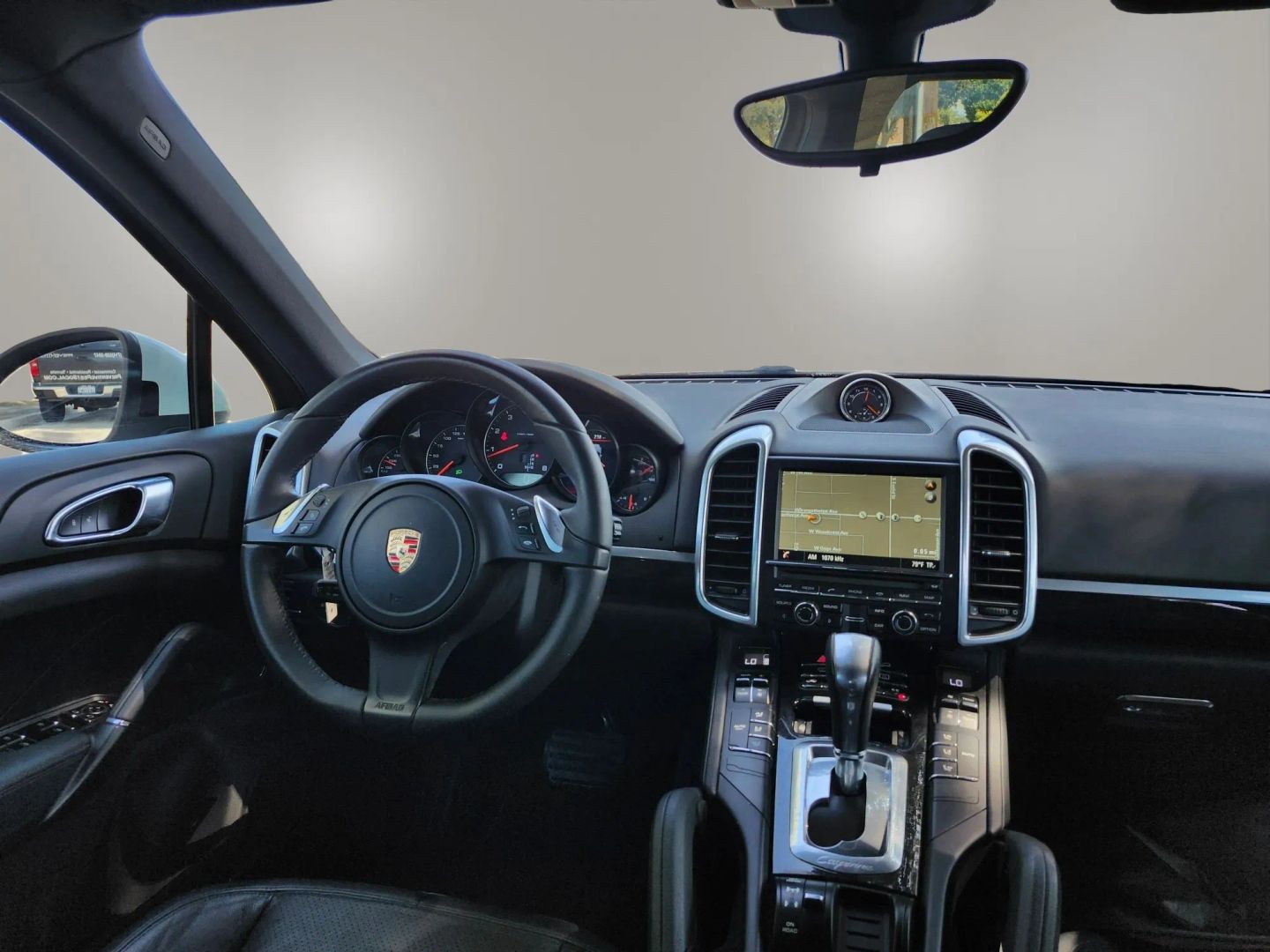 Porsche Cayenne photo 18