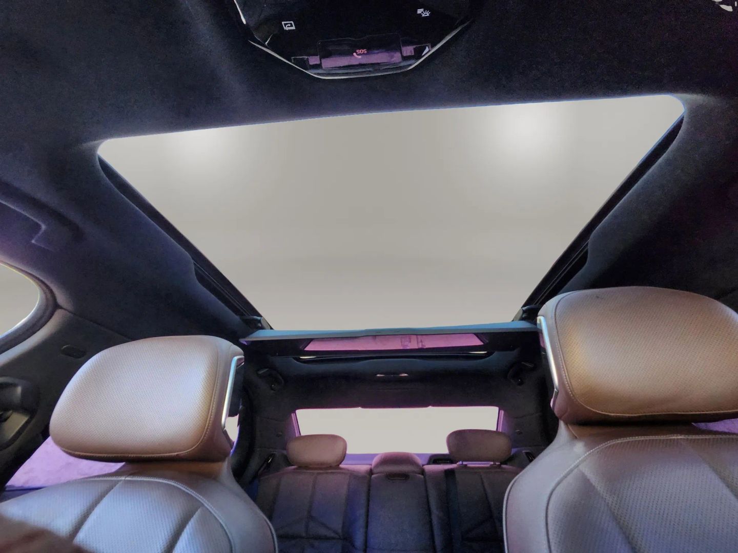 BMW 7 Series photo 30