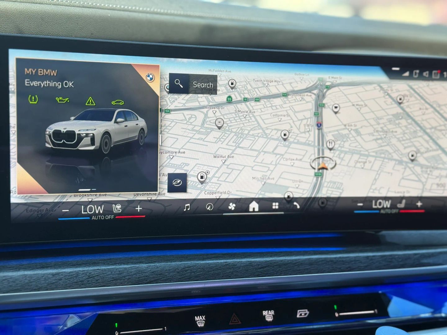 BMW 7 Series photo 37