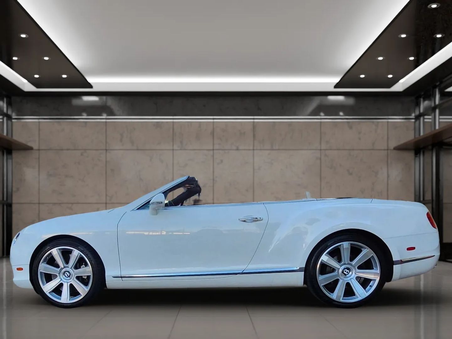 Bentley Continental photo 2