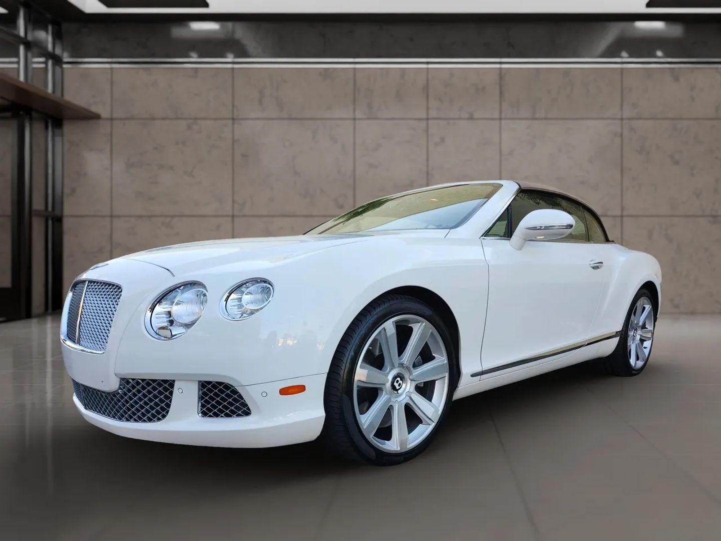 Bentley Continental photo 3