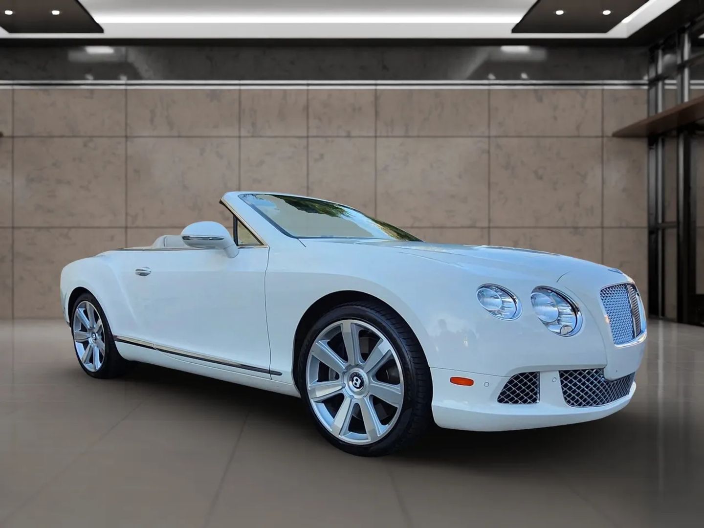 Bentley Continental photo 4