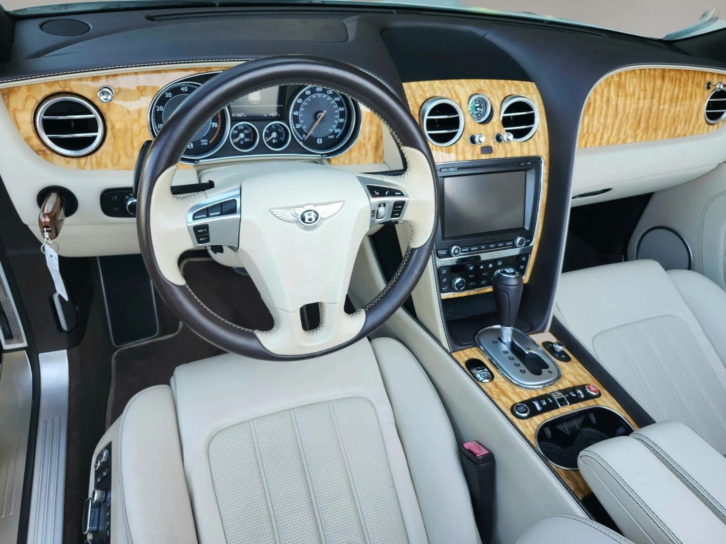 Bentley Continental photo 21
