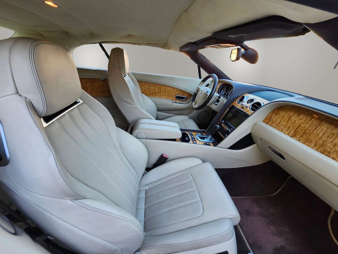 Bentley Continental photo 22