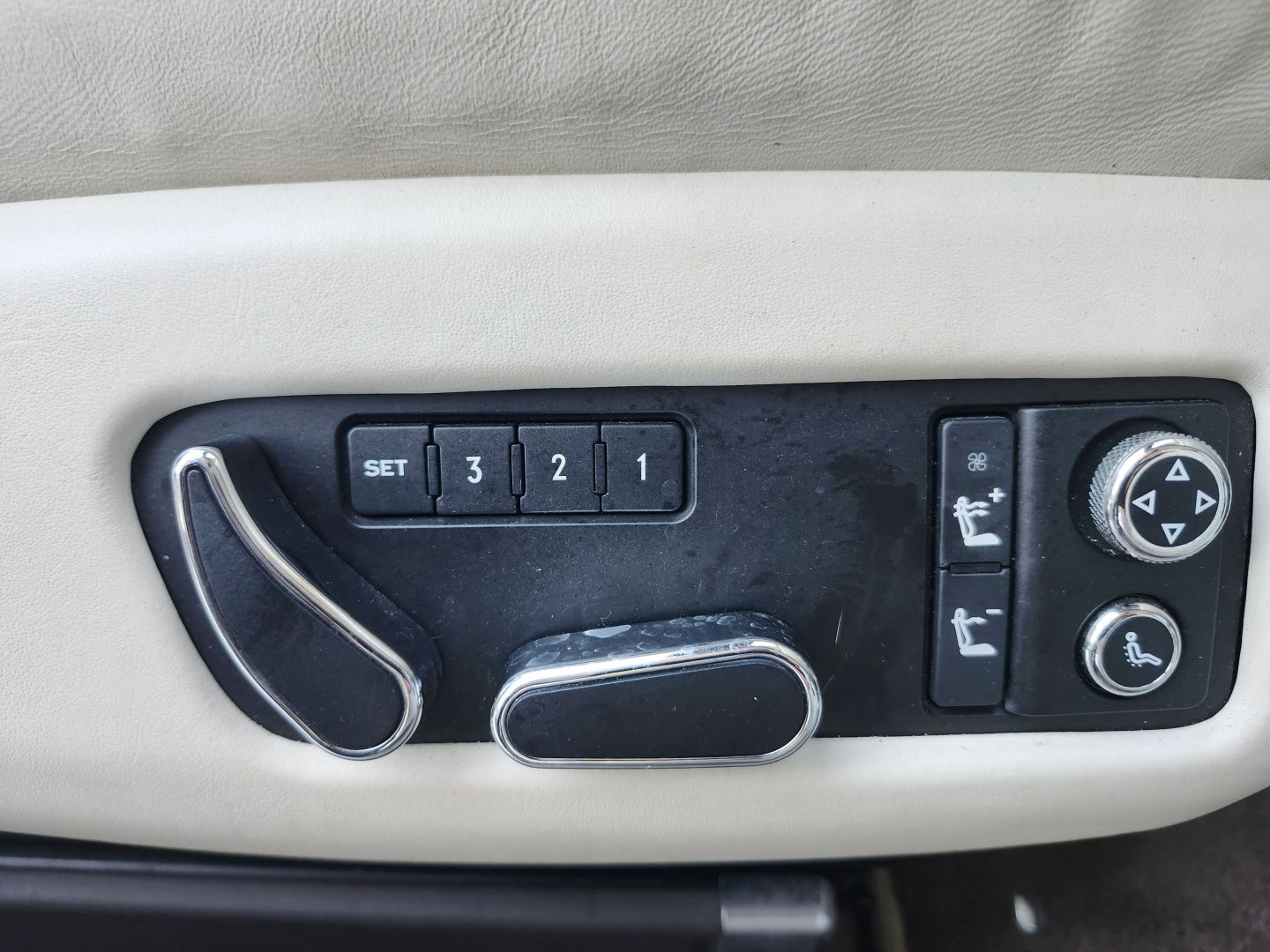 Bentley Continental photo 41