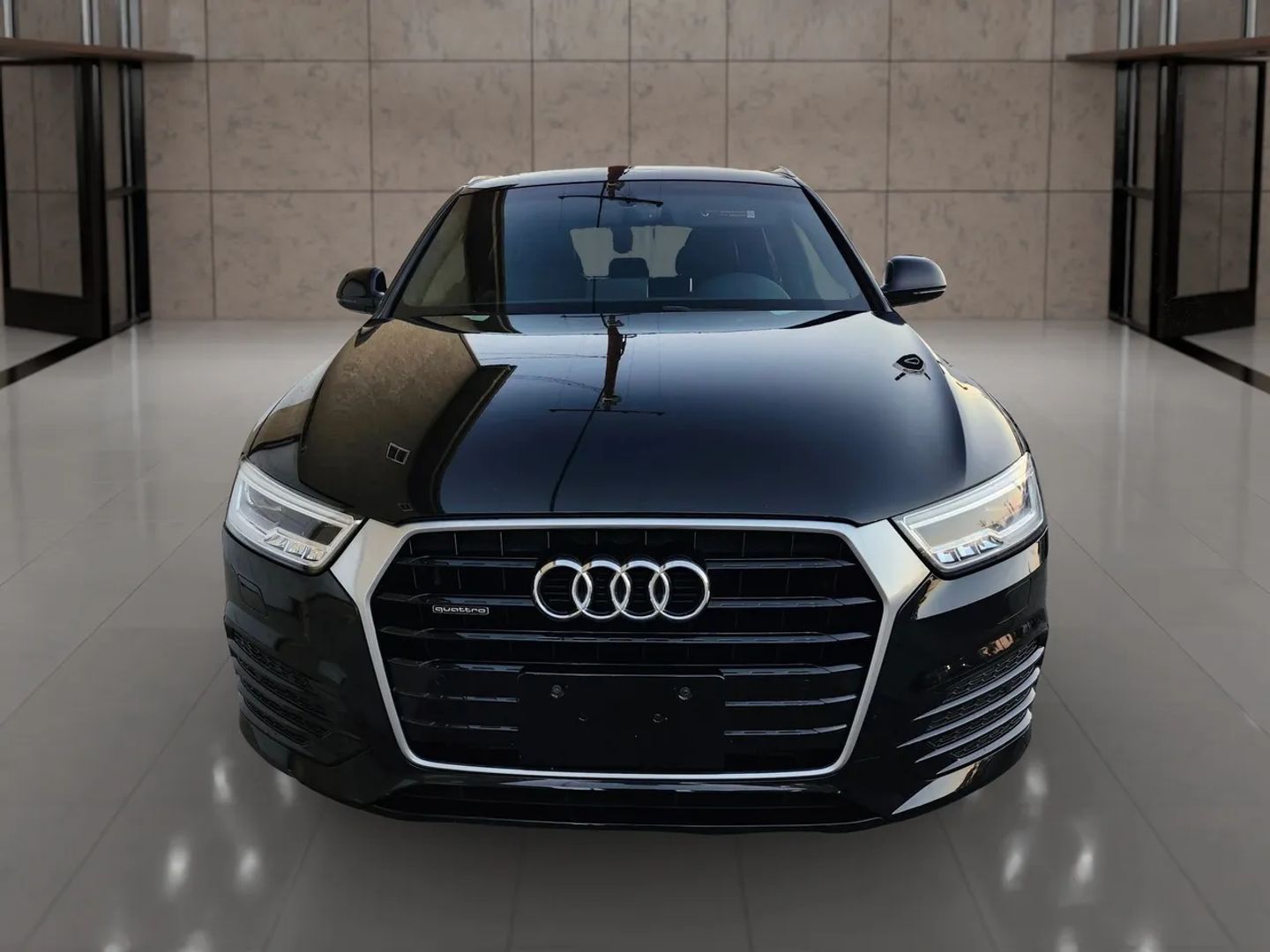 Audi Q3 photo 2