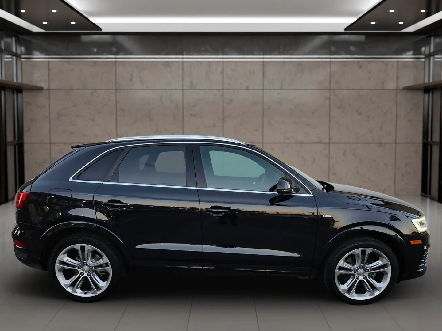 Audi Q3 photo 4