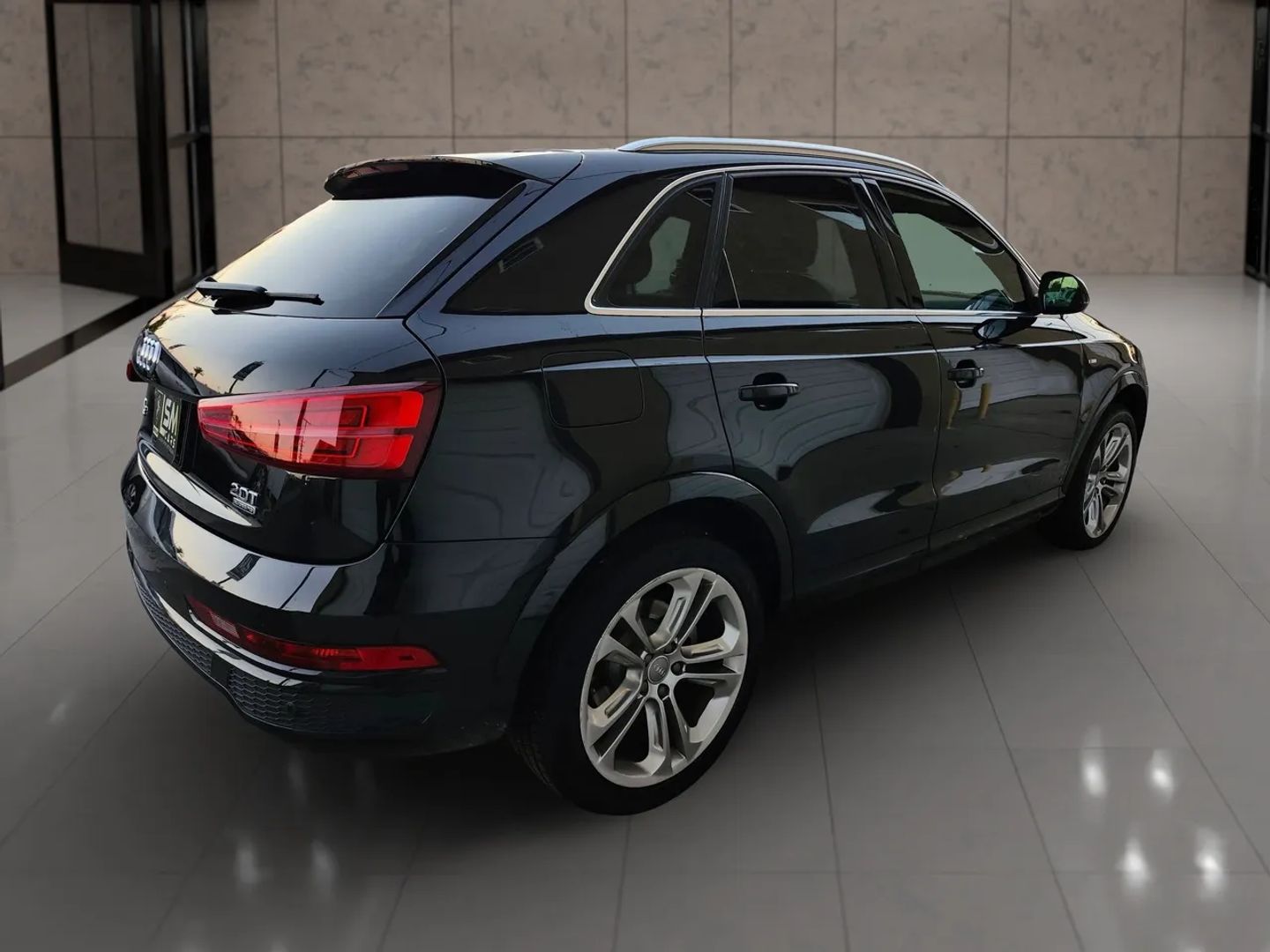 Audi Q3 photo 6