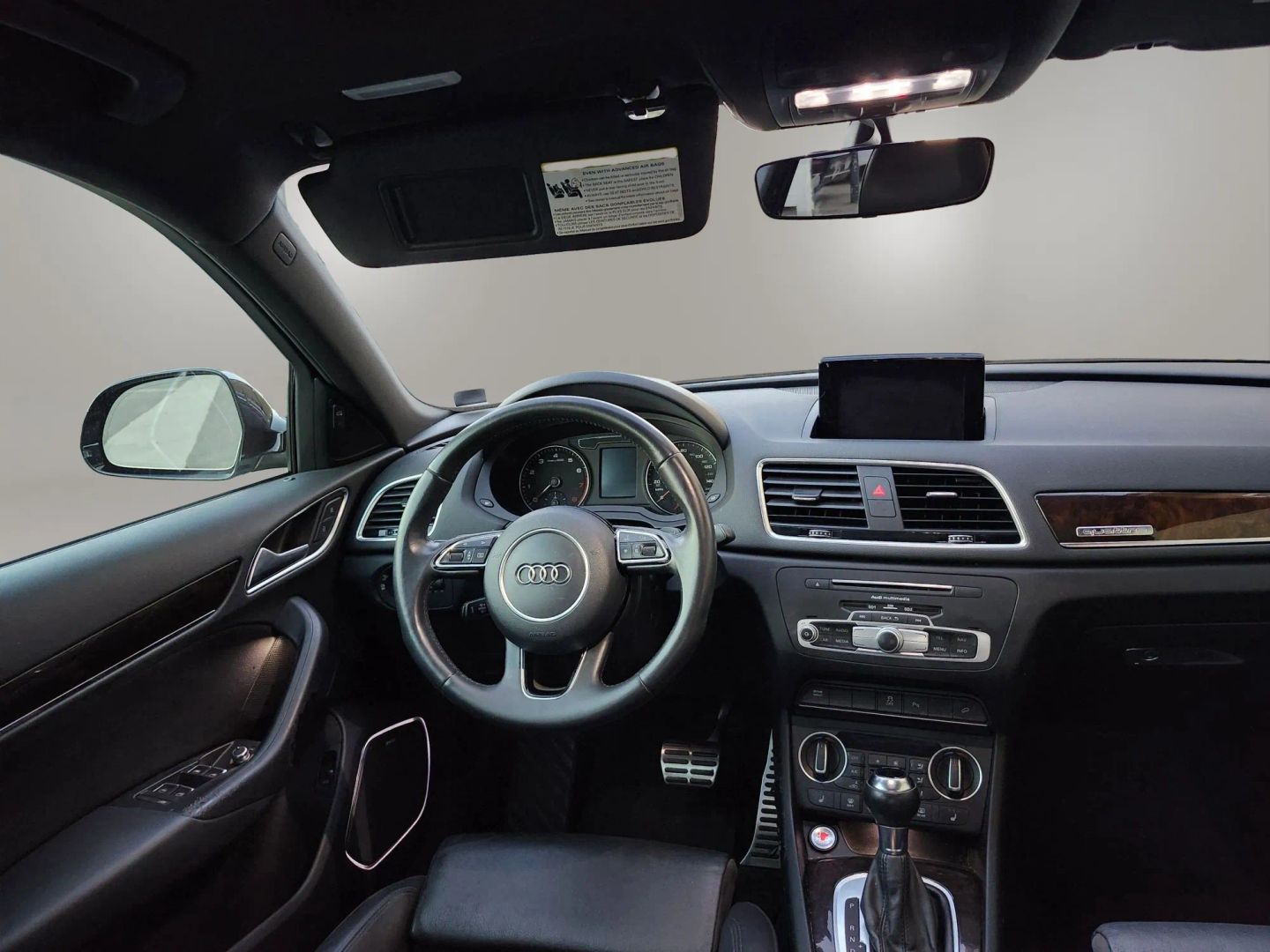 Audi Q3 photo 18