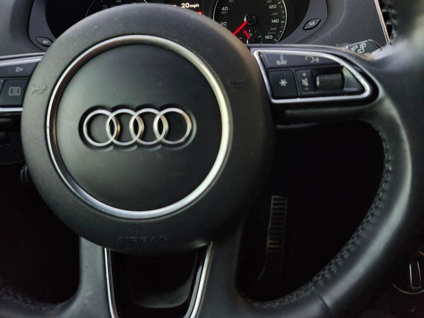 Audi Q3 photo 21